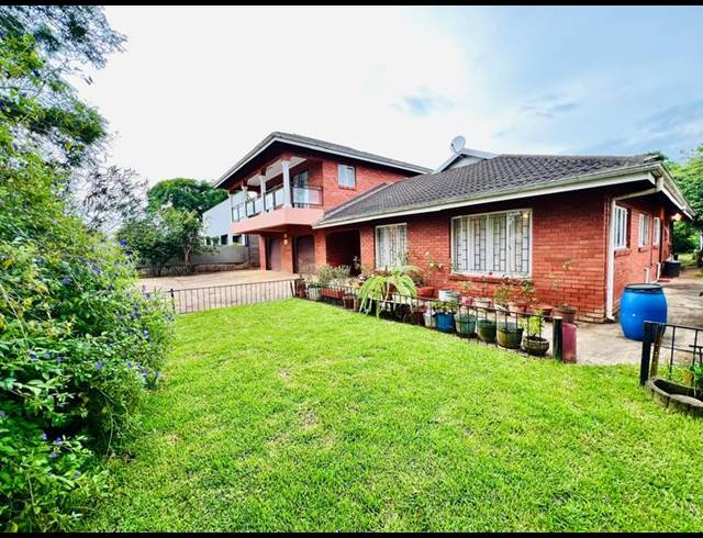 4 BEDROOM HOUSE FOR SALE IN HAYFIELDS